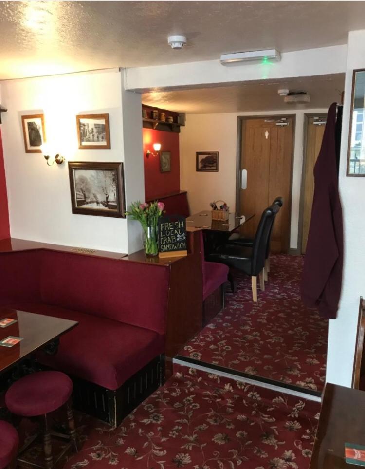 The Royal George Staithes Bed & Breakfast Exterior photo